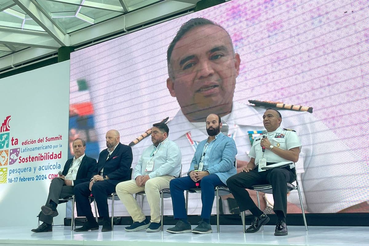 Captain Alonso speaks at an event held on February 16. Photo: Juan Luis Garcia.