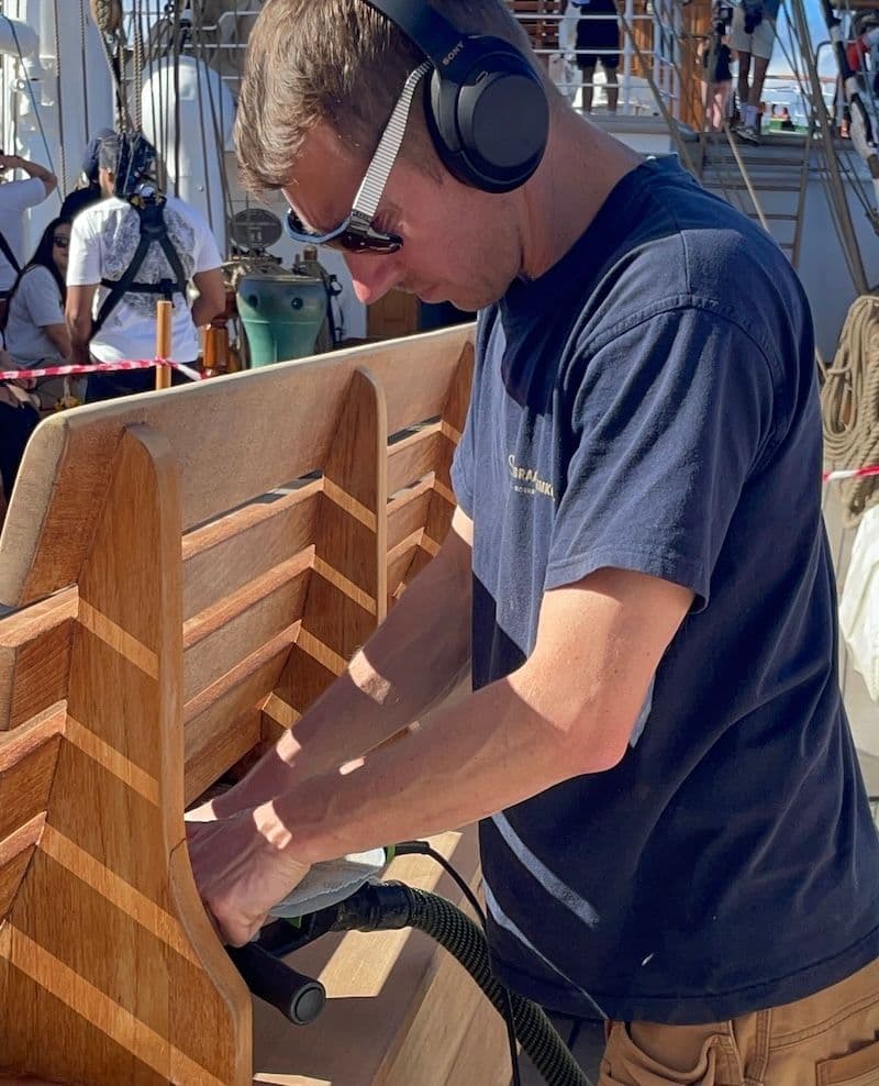 Carpenter 1.jpg